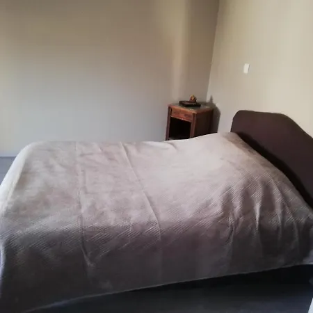 Chez Les Filles Апартаменты *