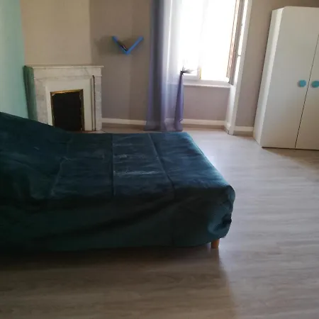 Chez Les Filles Апартаменты